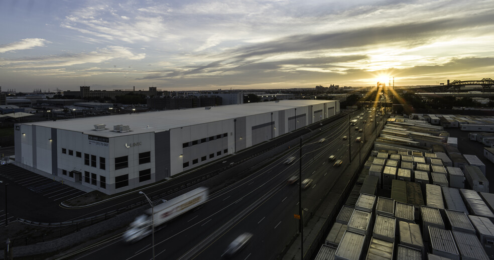 100 Lincoln Hwy, Kearny, NJ for lease - Building Photo - Image 3 of 6