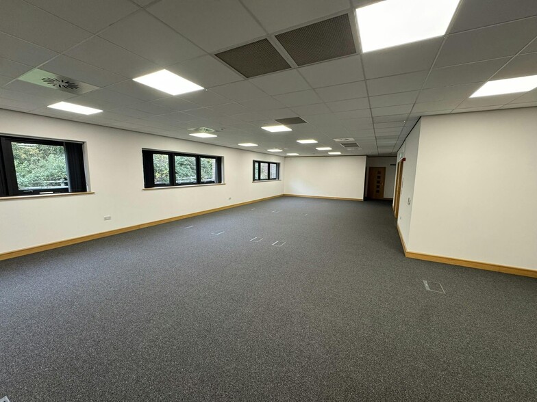 3 Queensbridge, Northampton for lease - Building Photo - Image 3 of 10