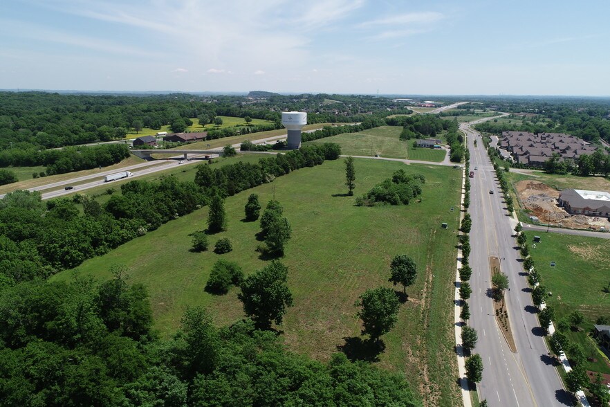 141 Stop Thirty Rd, Hendersonville, TN à vendre - Aérien - Image 3 de 5