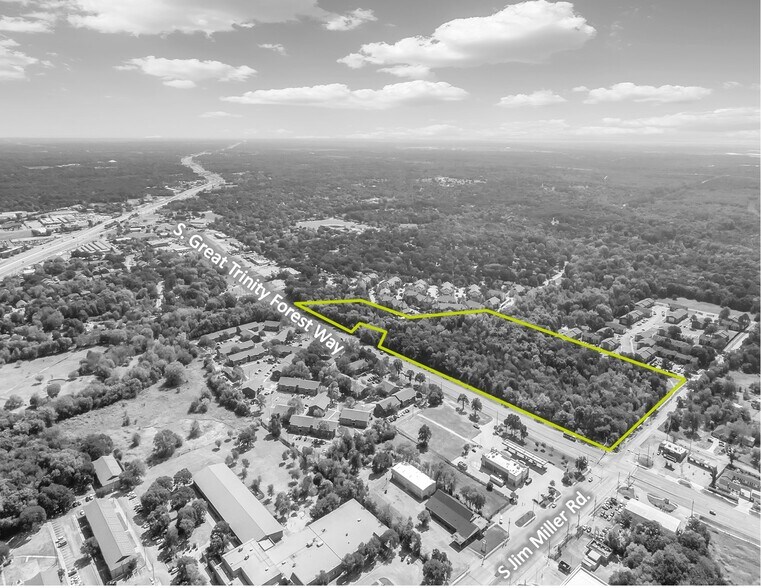 7100 Great Trinity Forest Way, Dallas, TX à vendre - Photo du bâtiment - Image 2 de 5