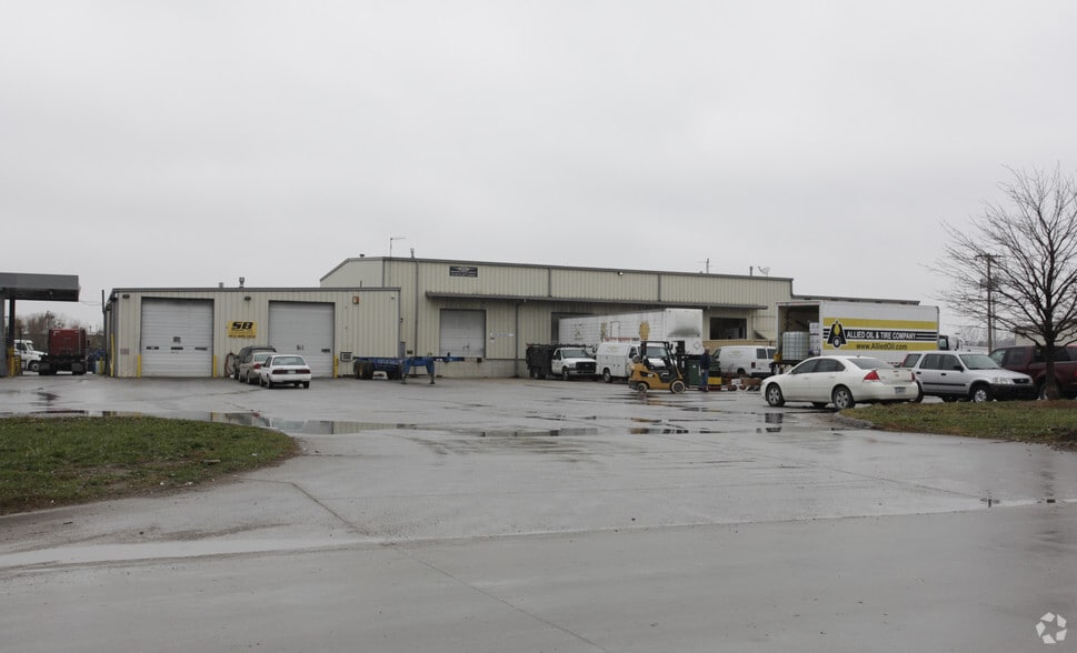 2540 S 88th St, Kansas City, KS for lease - Primary Photo - Image 1 of 9