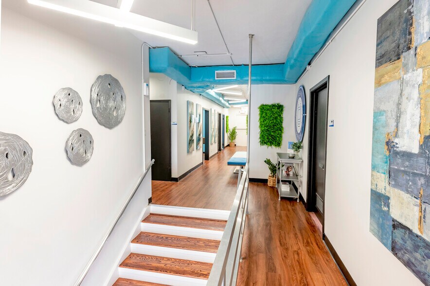 629-633 W 19th St, Houston, TX à louer - Hall d’entrée - Image 2 de 6