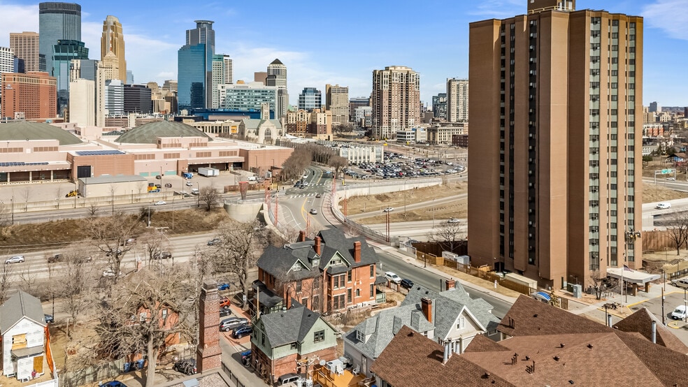 1700 3rd Ave S, Minneapolis, MN for sale - Building Photo - Image 3 of 23