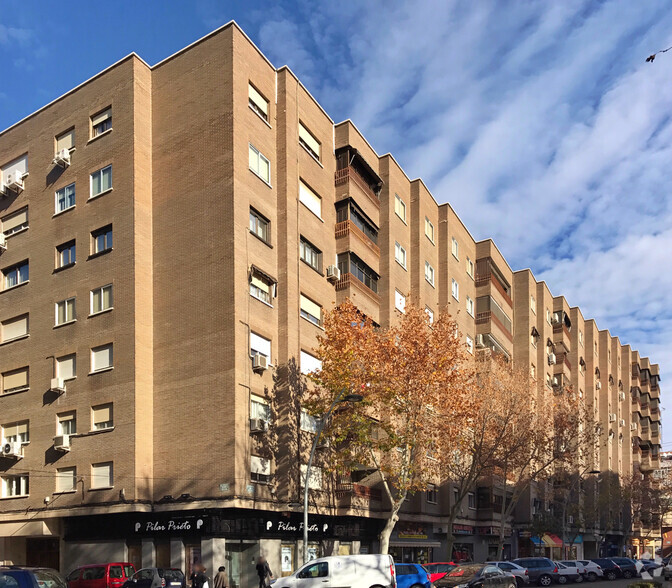 Avenida Juan de Austria, 5, Alcalá De Henares, Madrid à louer - Photo principale - Image 1 de 2