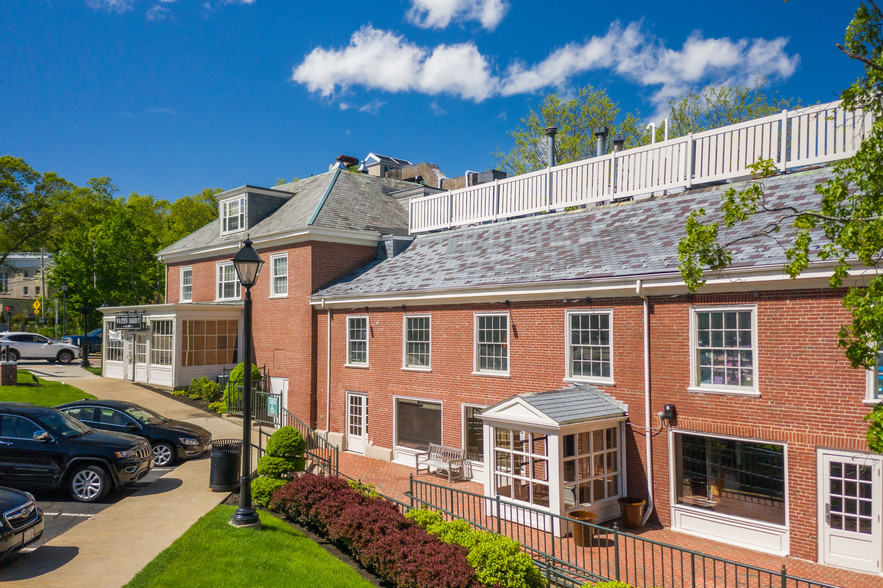 380 Washington St, Wellesley, MA for sale - Primary Photo - Image 1 of 1