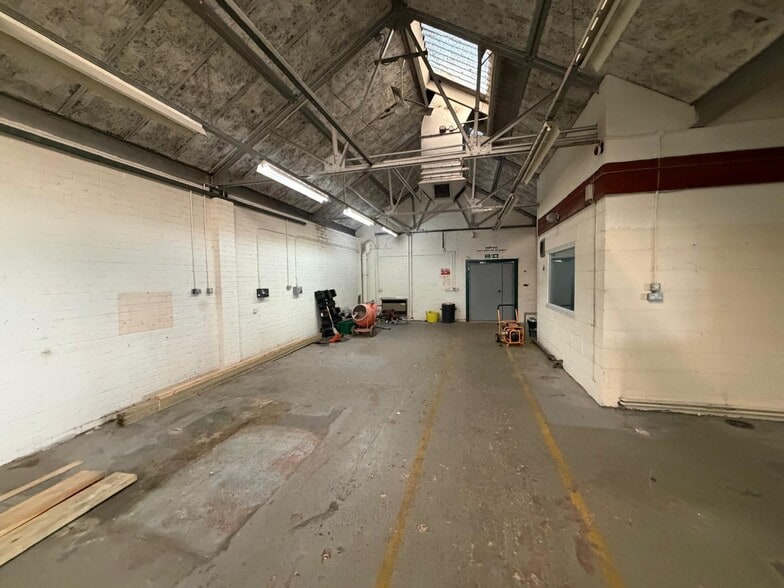 Wheatley Hall Rd, Doncaster for lease - Building Photo - Image 3 of 10