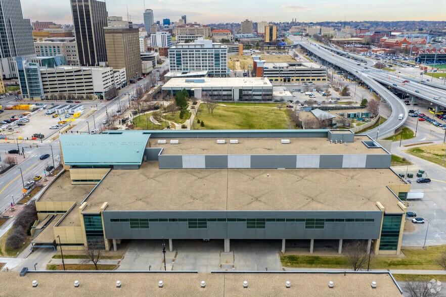 1398 Capitol Ave, Omaha, NE for sale - Building Photo - Image 3 of 4
