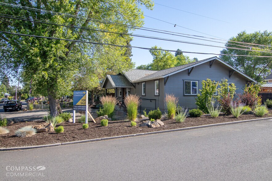 204 NE 4th St, Bend, OR à vendre - Photo du bâtiment - Image 3 de 17