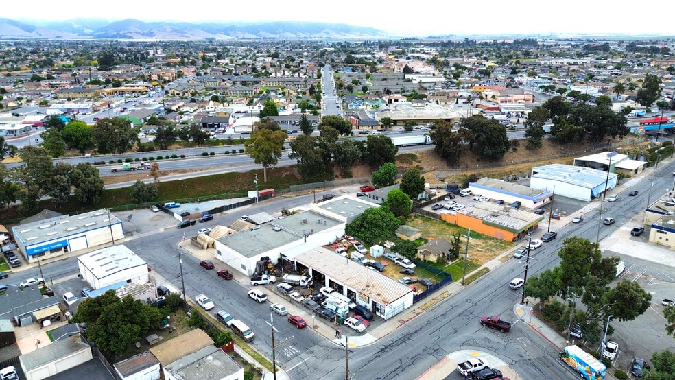 257 Griffin St, Salinas, CA for sale - Building Photo - Image 2 of 3