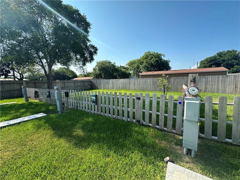 507 E Plasuela St, Refugio, TX for sale - Building Photo - Image 2 of 11