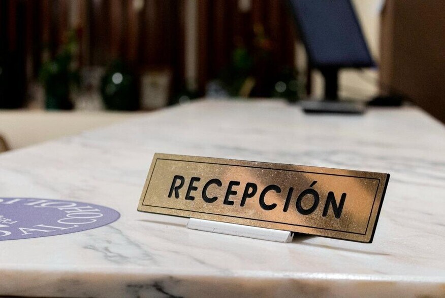 Commerce de détail dans Córdoba, Córdoba à vendre - Photo du bâtiment - Image 2 de 11