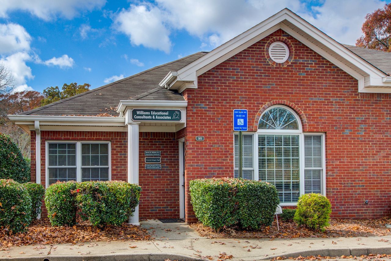 101-106 Bombay Ln, Roswell, GA à louer Photo principale- Image 1 de 18