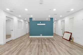 7311 SW 59th Ct, South Miami, FL for lease Interior Photo- Image 2 of 20