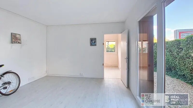 Multifamily in Bagnolet for sale - Building Photo - Image 2 of 11
