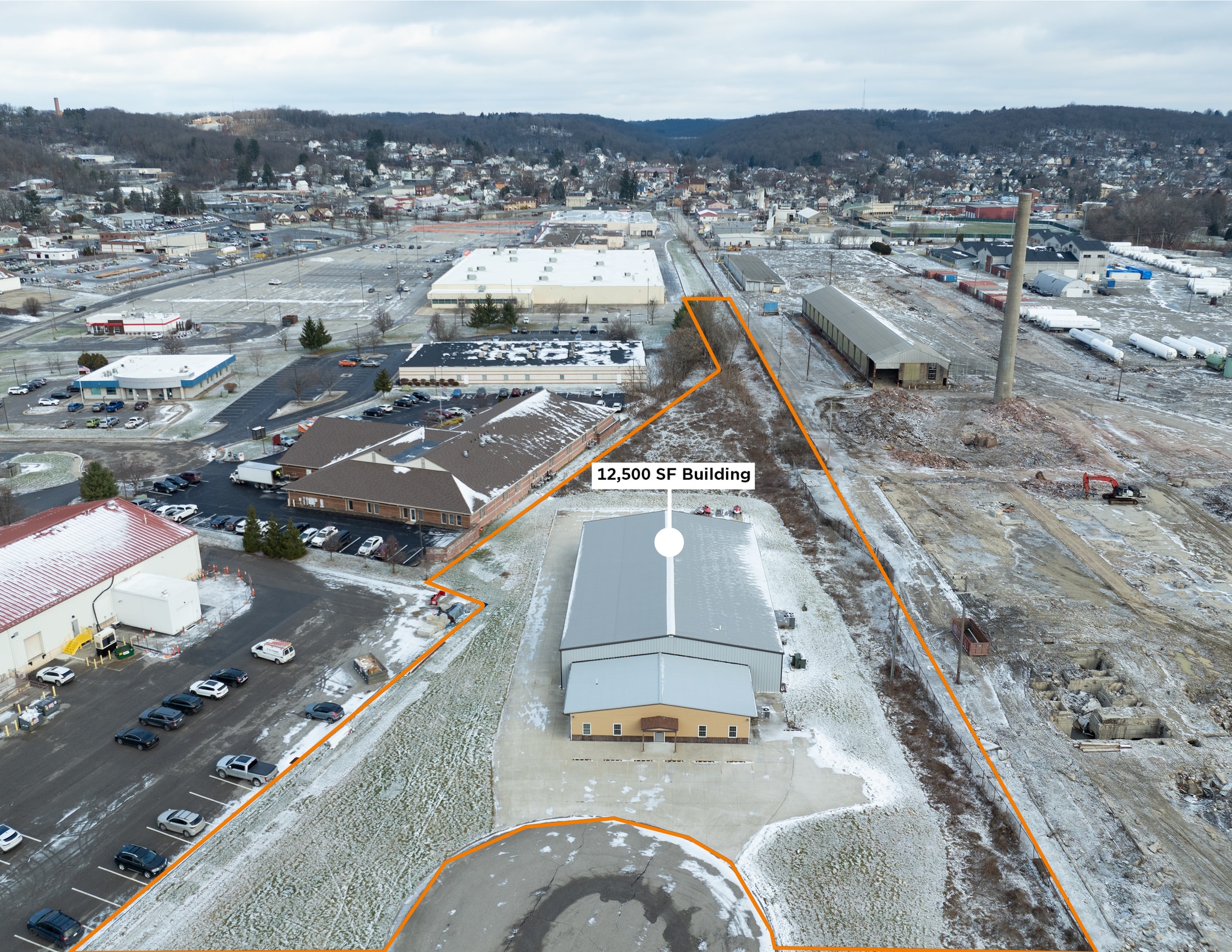 180 Hollywood Dr, Butler, PA for lease Primary Photo- Image 1 of 6