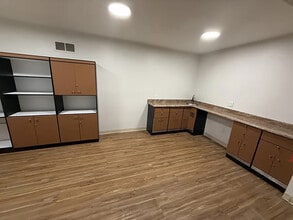 1457 Nottingham Way, Hamilton, NJ for lease Interior Photo- Image 2 of 4