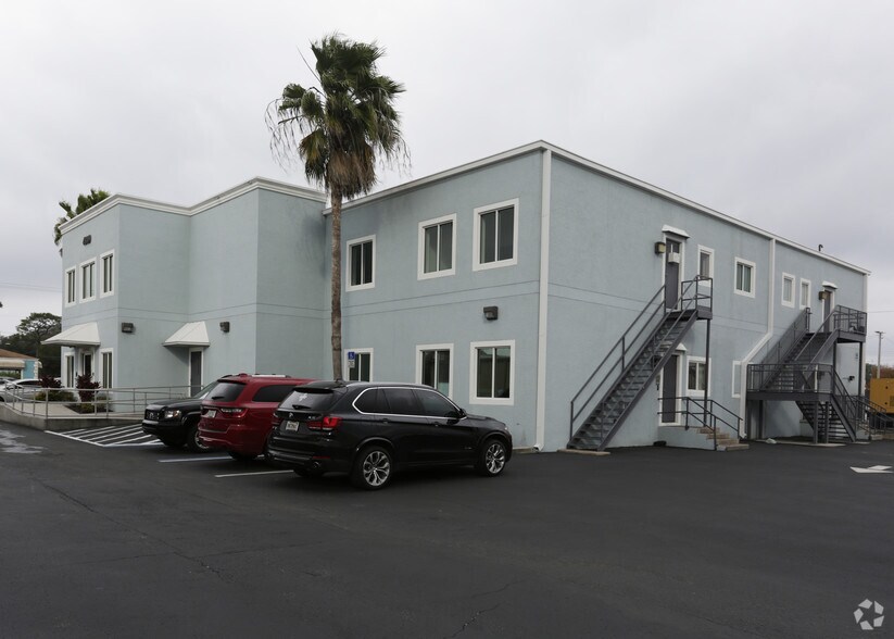 4809 N Armenia Ave, Tampa, FL à louer - Photo du bâtiment - Image 2 de 13