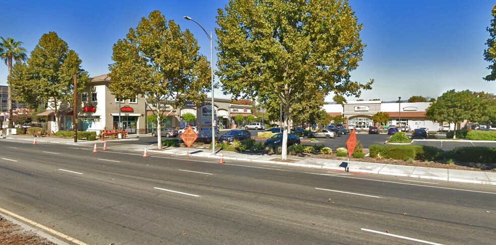 2668 Monterey Hwy, San Jose, CA à louer - Photo du bâtiment - Image 3 de 10