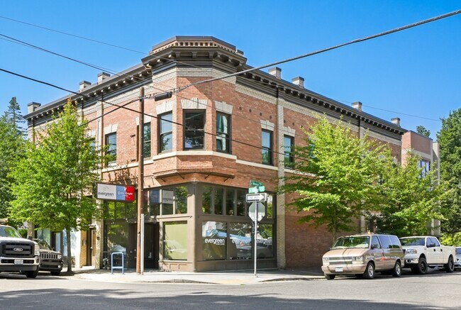 Plus de détails pour 3037-3041 N Williams Ave, Portland, OR - Bureau/Commerce de détail, Commerce de détail à louer