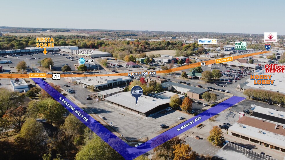 1010 E Rolling Hills Dr, Fayetteville, AR à louer - Photo du bâtiment - Image 2 de 4