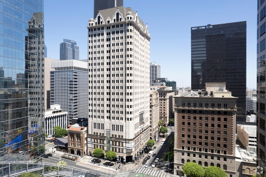 660 S Figueroa St, Los Angeles, CA à louer - Photo principale - Image 1 de 13