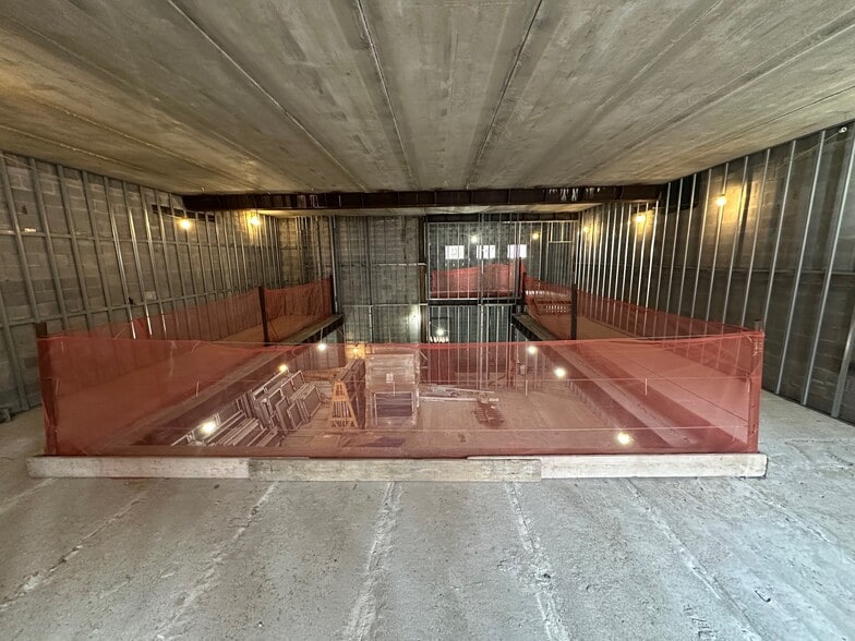 1981 Madison Avenue, New York, NY for sale - Interior Photo - Image 2 of 4