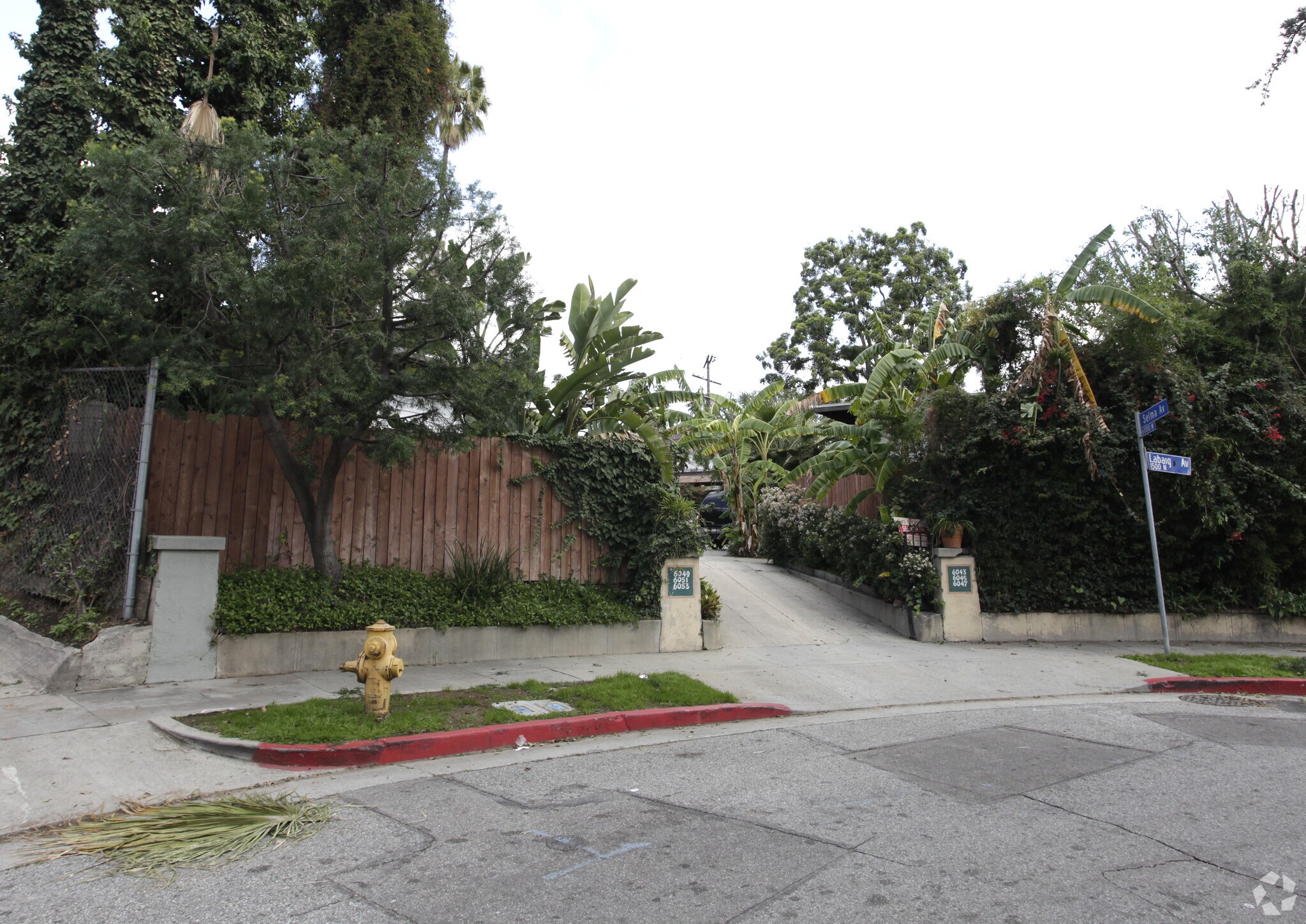 6043-6053 Selma Ave, Los Angeles, CA à vendre Photo principale- Image 1 de 17