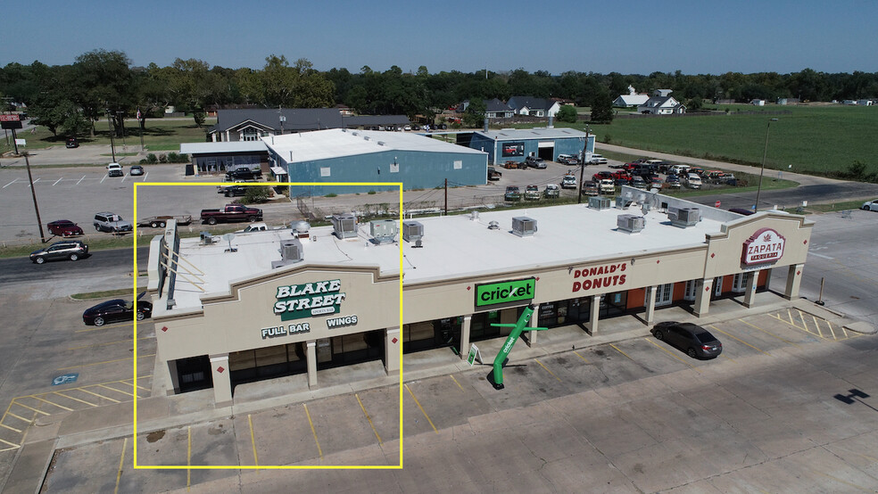 2101 Milam St, Columbus, TX for lease - Building Photo - Image 1 of 6