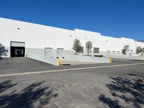 9863 Acacia St, Rancho Cucamonga, CA à louer Photo intérieure- Image 1 de 7