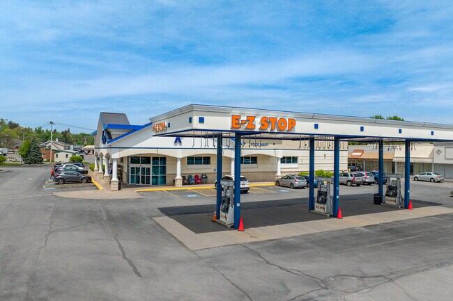 Plus de détails pour 40 Oriskany Blvd, Whitesboro, NY - Commerce de détail à vendre