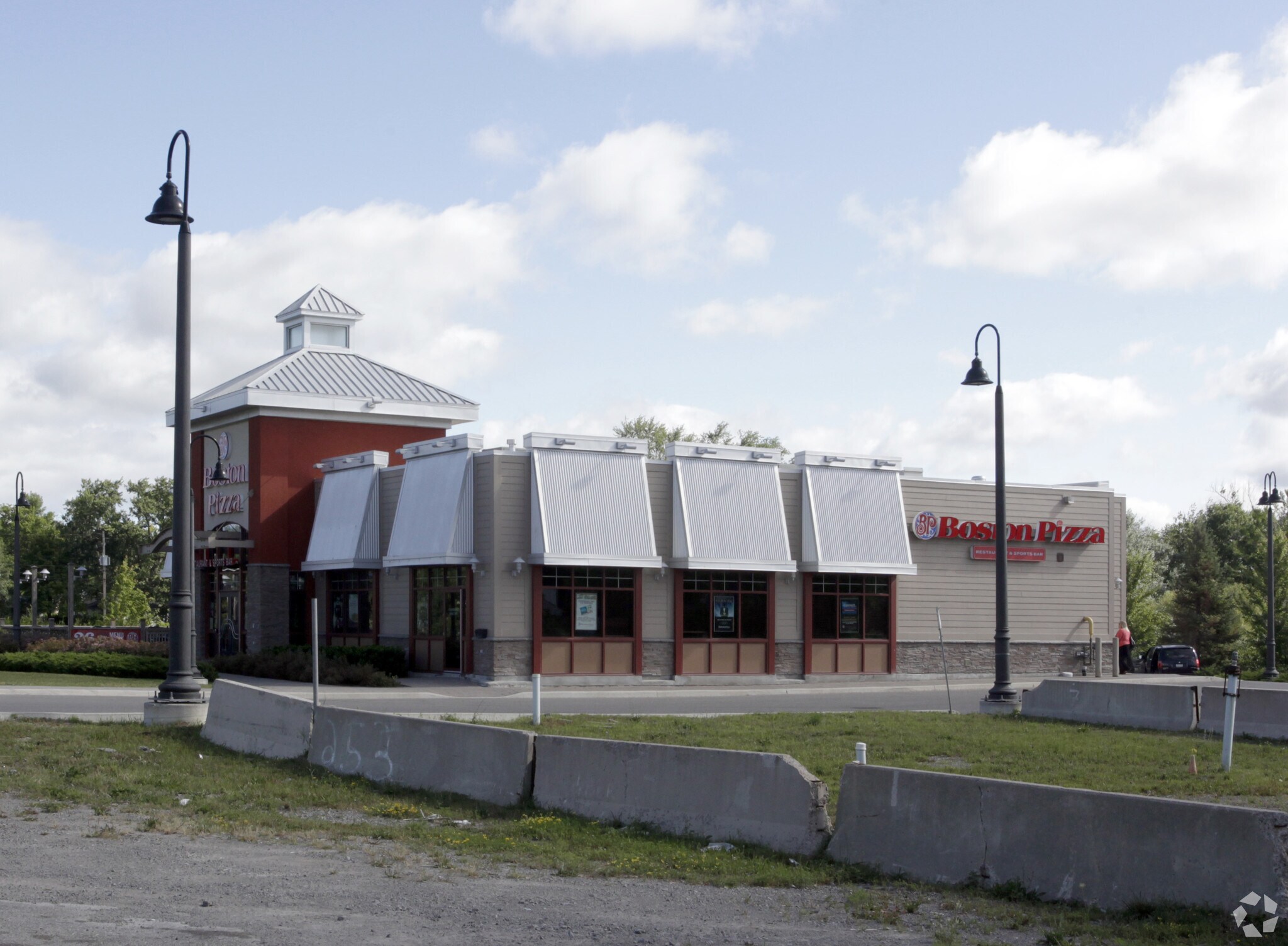 253 The Queensway S, Georgina, ON for sale Primary Photo- Image 1 of 1