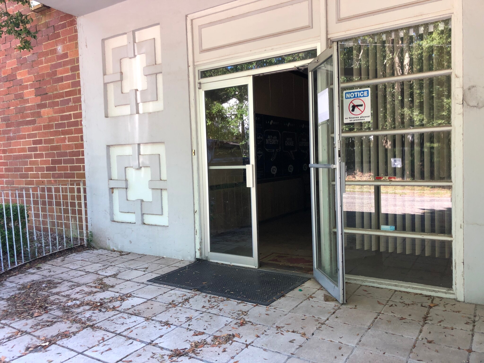 300 N Newton Ave, Newton, MS for sale Primary Photo- Image 1 of 13