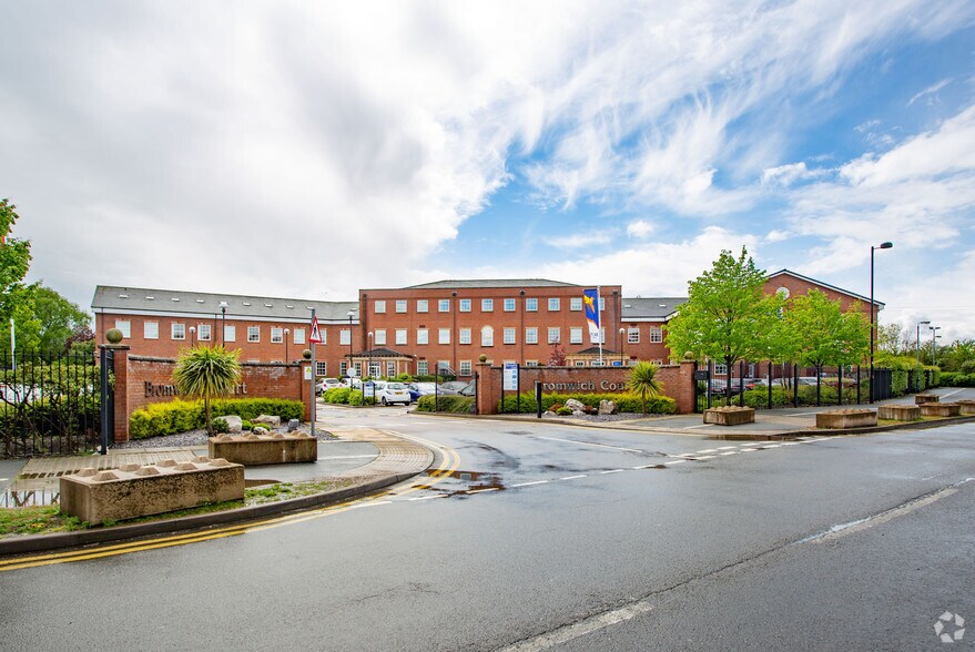 Gorsey Ln, Birmingham à louer - Photo du bâtiment - Image 3 de 46