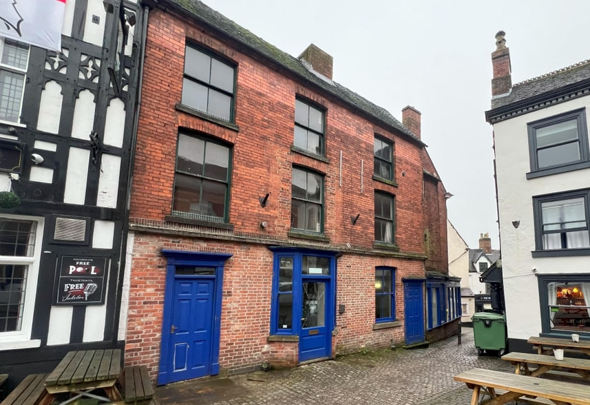 17-19 Market Pl, Ashbourne for lease - Building Photo - Image 2 of 3