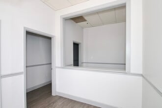110-210 Wilshire Blvd, Casselberry, FL for lease Interior Photo- Image 2 of 6