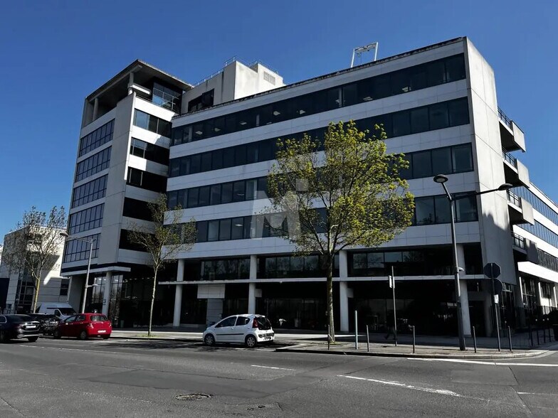 Office in Massy for lease - Building Photo - Image 2 of 14