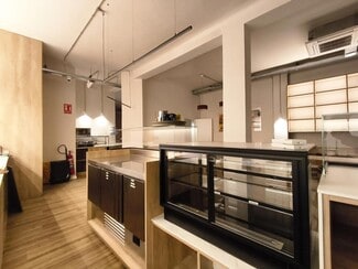 Plus de détails pour Commerce de détail à louer