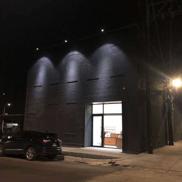 219 N Elizabeth St, Chicago, IL à louer - Photo du bâtiment - Image 3 de 32