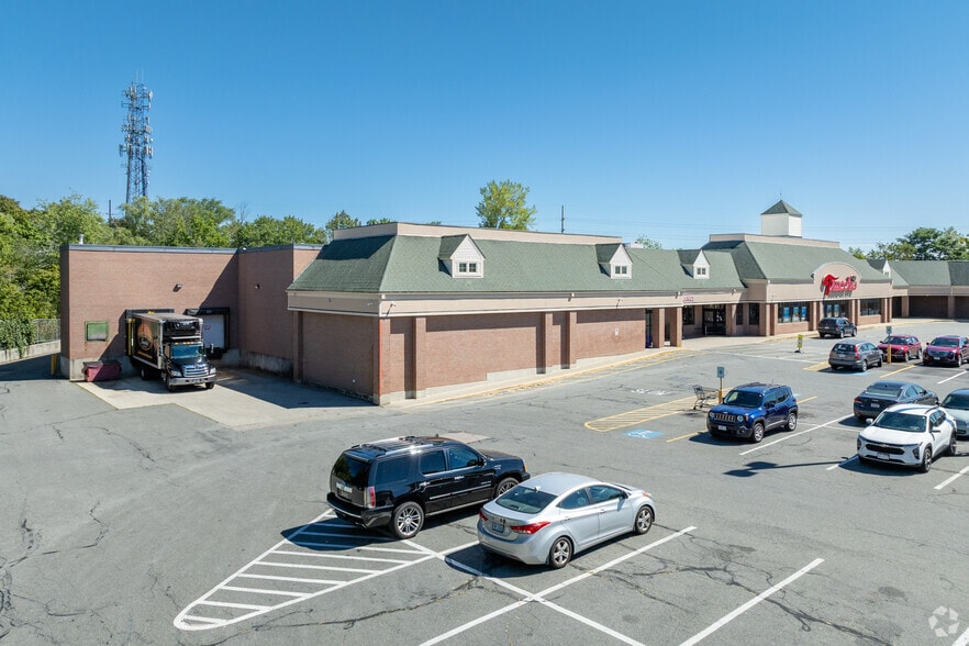 53 Tremont St, Taunton, MA for lease - Building Photo - Image 3 of 8