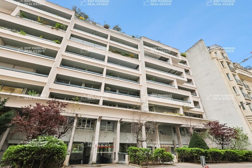 118 Rue De Vaugirard, Paris à vendre - Photo du bâtiment - Image 1 de 7