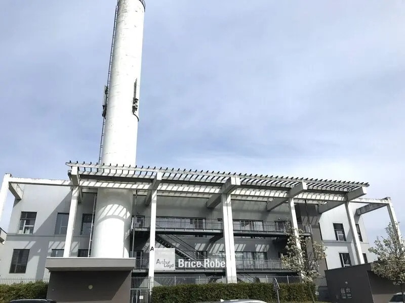 Office in Rillieux-la-Pape for sale Building Photo- Image 1 of 8