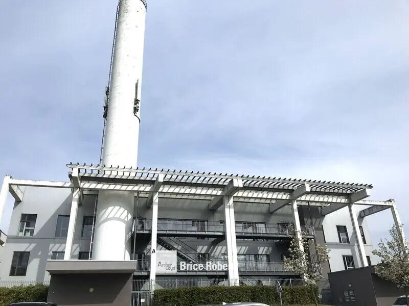 Bureau dans Rillieux-la-Pape à vendre Photo du bâtiment- Image 1 de 8