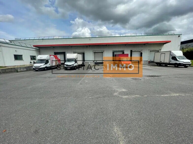 Bureau dans Mitry-Mory à louer - Photo du bâtiment - Image 1 de 7