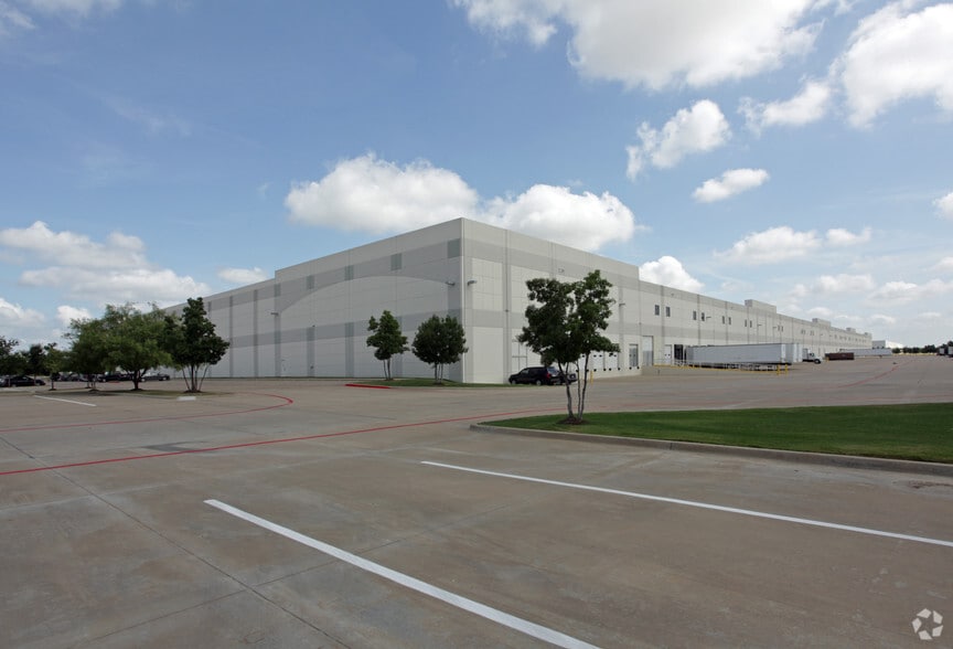 1040 Trade Ave, Dallas, TX for lease - Building Photo - Image 3 of 12