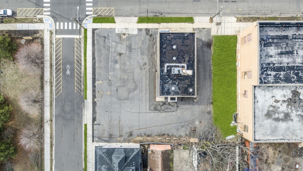 701-703 Monroe Ave, Asbury Park, NJ à vendre - Photo du bâtiment - Image 3 de 19