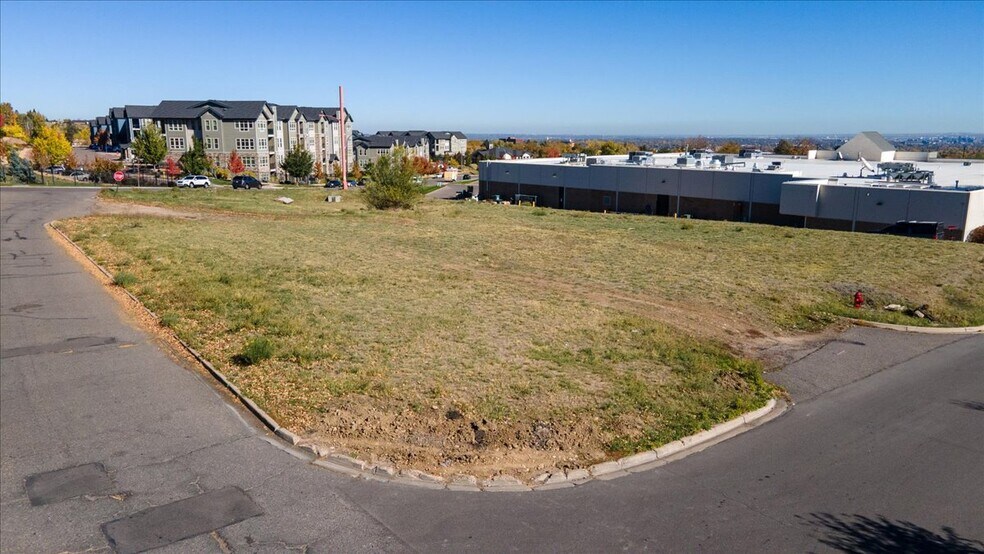 13121 W Alameda Pky, Lakewood, CO à vendre - Photo du bâtiment - Image 2 de 12