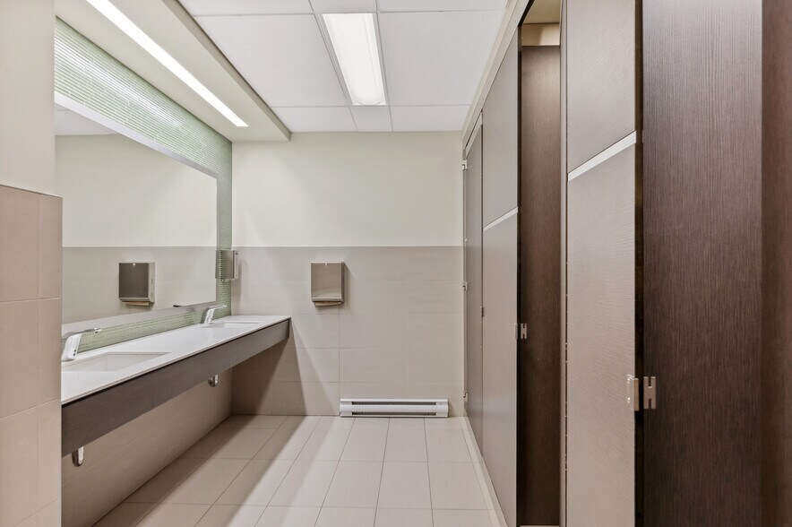 2500-2600 Rue Beaurevoir, Québec, QC à louer - Photo intérieure - Image 3 de 7
