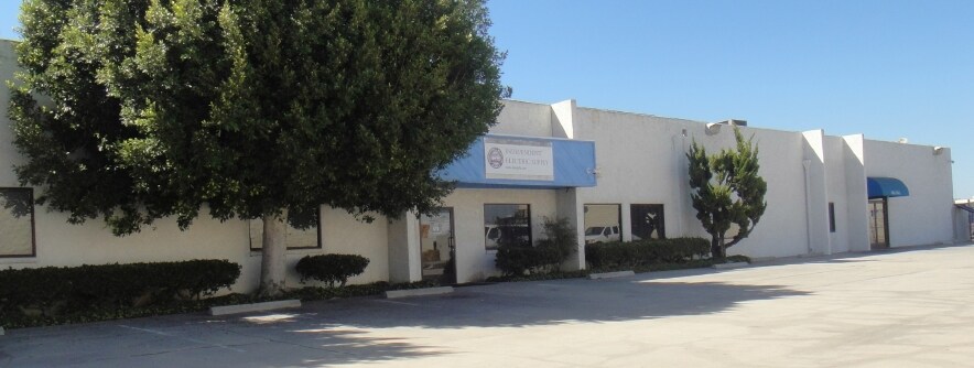 329 W Torrance Blvd, Carson, CA à louer - Photo du bâtiment - Image 2 de 24