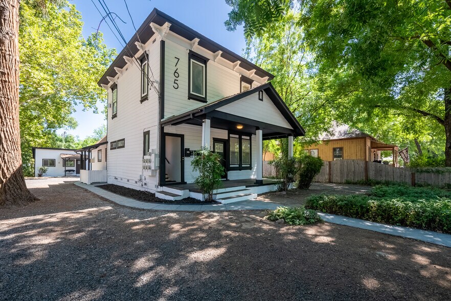 765 Humboldt Ave, Chico, CA à vendre - Photo du bâtiment - Image 3 de 26