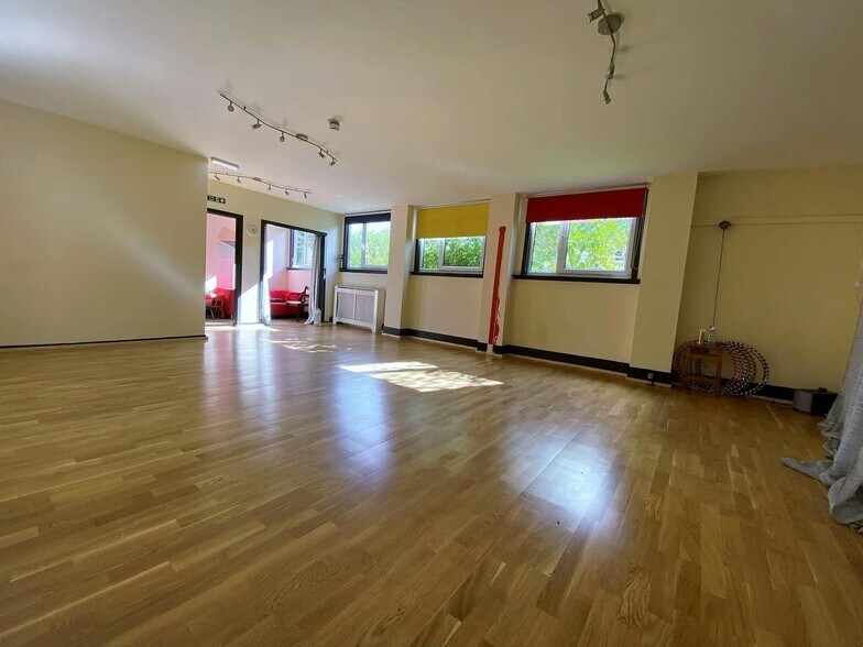 Millar St, Crieff à vendre - Photo du bâtiment - Image 3 de 15